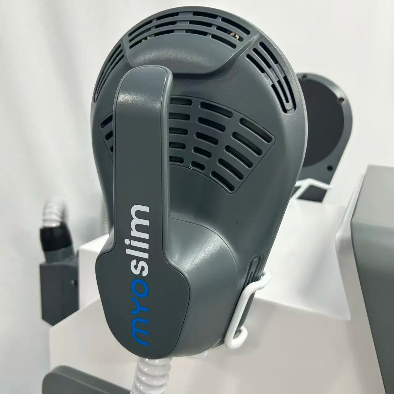 MYOslim 6500W 15Tes EMS Body Sculpting Machine Muscle Training Beauty Equipment for Body Contouring Fitness Salon Use